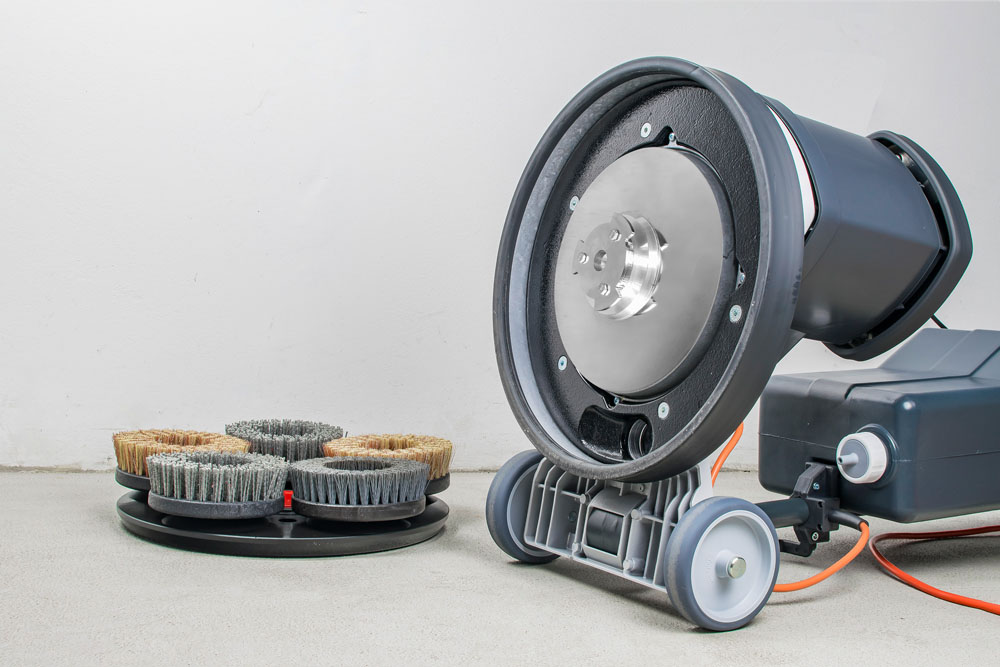 Gmatic Einscheibenmaschine mit Bürstenaufnahme aus 
elektropoliertem Edelstahl